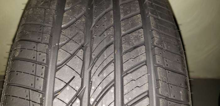 Image of cooper ProControl tire tread.