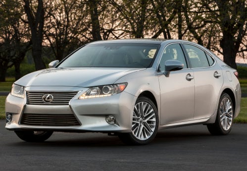 The 2013 Lexus ES350 front end