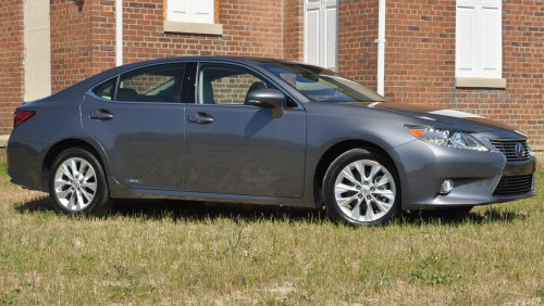 The 2013 Lexus ES300h