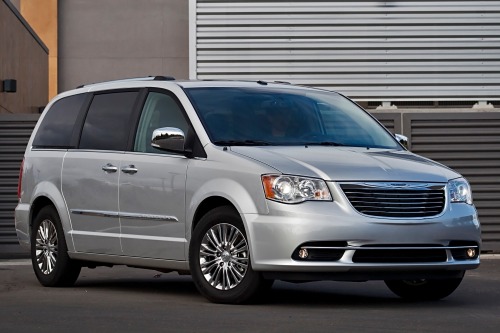Chrysler minivan recall airbags #2