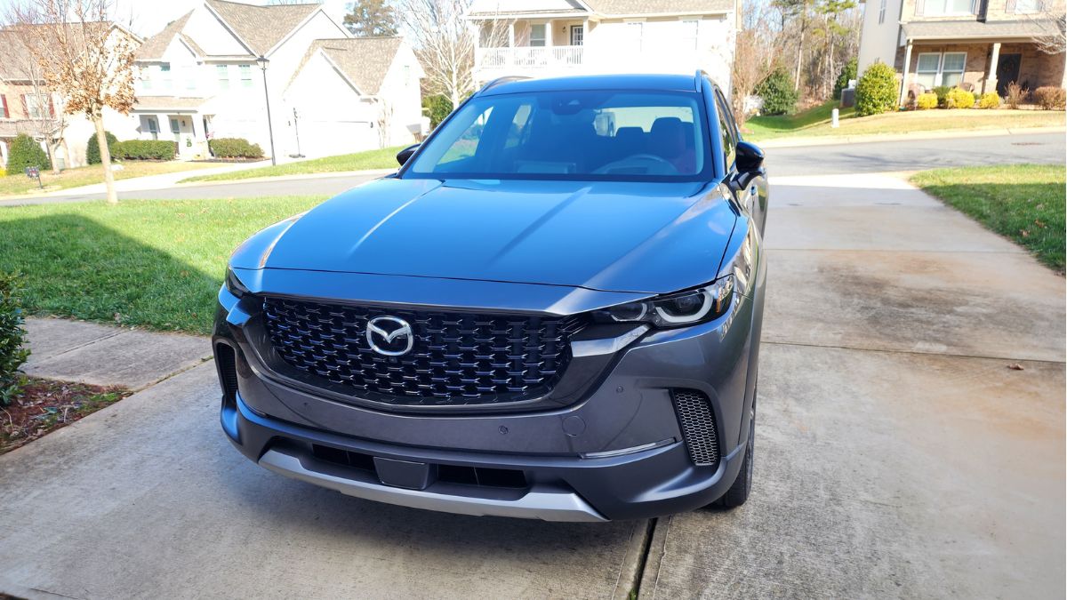 2024 Mazda CX-50 Review: front grille
