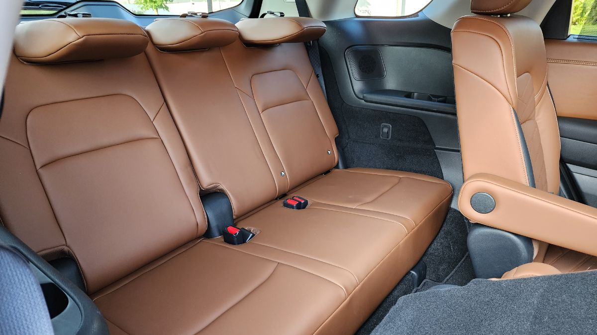 The 2023 Nissan Pathfinder Platinum 4WD 3rd row seats