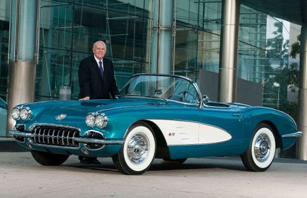 GM CEO Donates Corvette