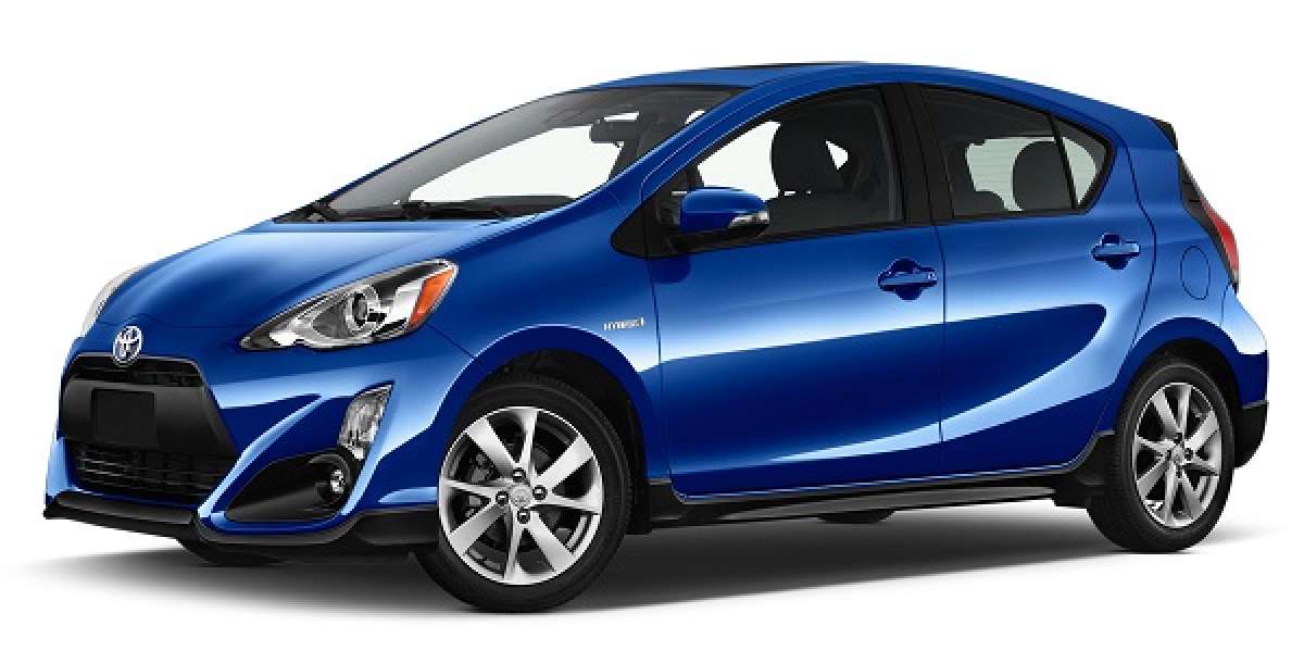 2017 Toyota Prius c changes include style and safety.