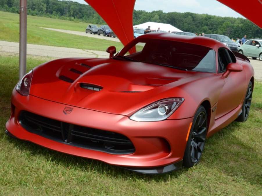 Dodge Viper in Red