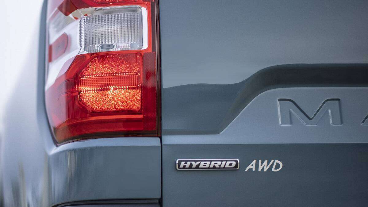 Maverick Hybrid AWD Image by John Goreham