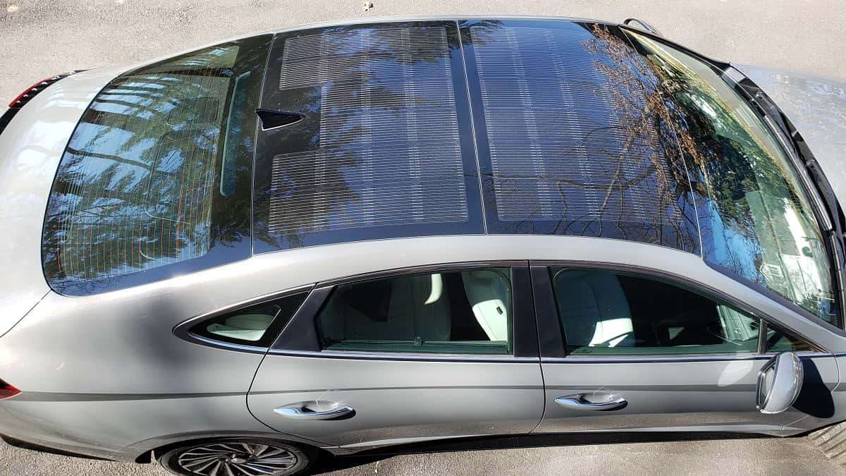 Solar roof on Hyundai Sonata image by John Goreham