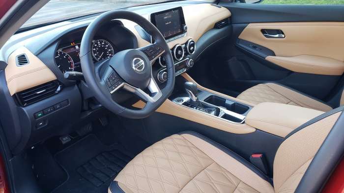 2021 Nissan Sentra front interior