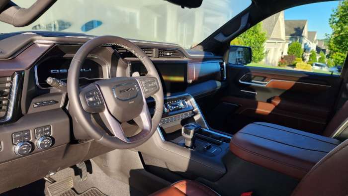 2023 GMC Sierra 1500 Denali Ultimate front interior