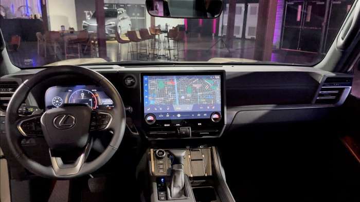 2024 Lexus GX 550 Overtrail interior multimedia