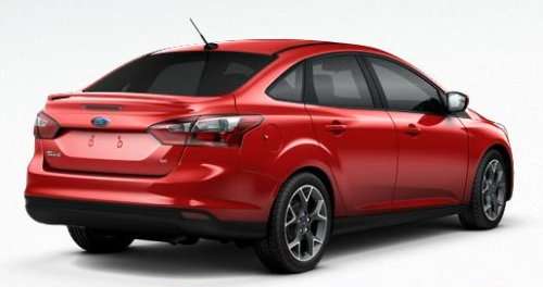 The 2012 Ford Focus SE with the SE Sport Package from the rear