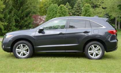 The side profile of the 2013 Acura RDX