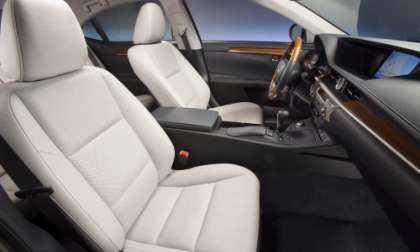 The front seats of the 2013 Lexus ES300h