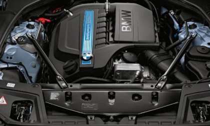 The engine of the new BMW ActiveHybrid 5 Series