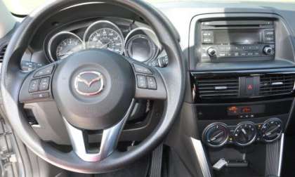 The dash of the 2013 Mazda CX5 Sport