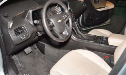 2011 Chevrolet Volt interior