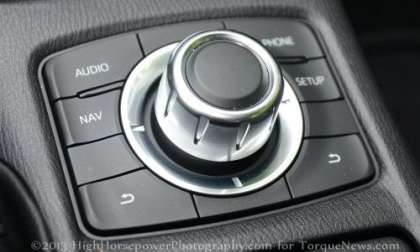 The infotainment control knob of the 2014 Mazda6 Grand Touring