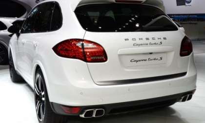 The rear end of the 2014 Porsche Cayenne Turbo S