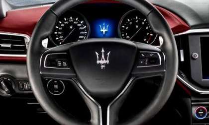 The steering wheel of the new Maserati Ghibli