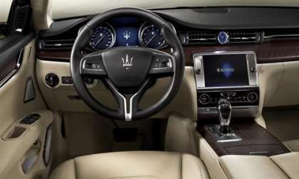 2014 Maserati Quattroporte cockpit