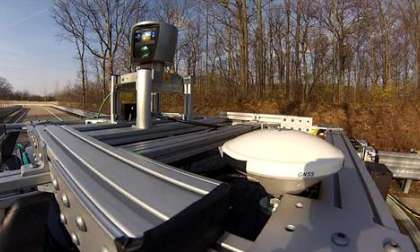 Autonomous driving roof-mounted sensors