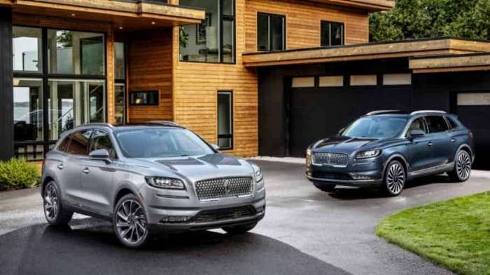 Lincoln Nautilus Pair Of Luxury Vehicles