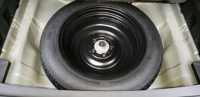 2023 Honda HR-V spare tire image by John Goreham
