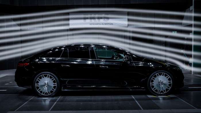 Image showing wind tunnel testing of the Brabus EQS with the Monoblock M wheels equipped.