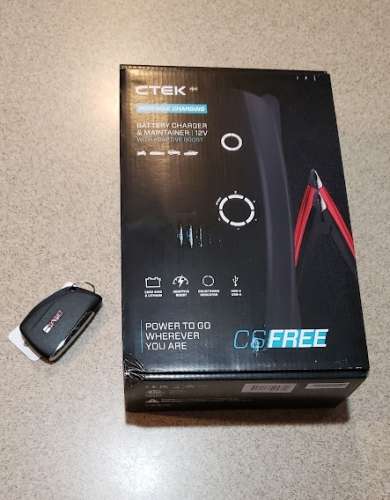 CTEK CS FREE portable battery charger review