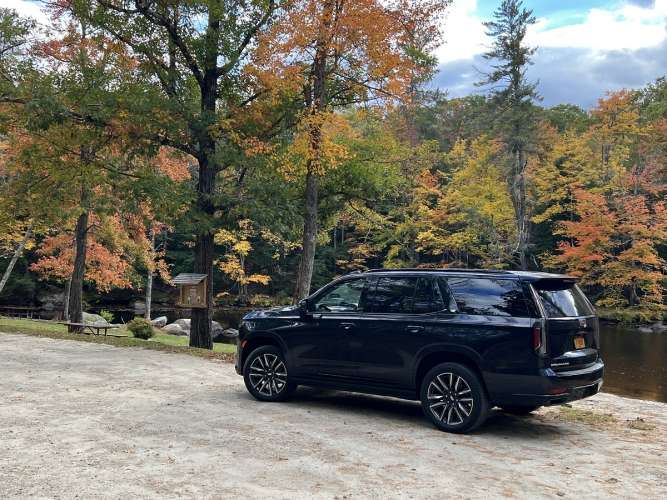 Images of the 2023 Cadillac Escalade 4WD Sport Platinum by John Goreham