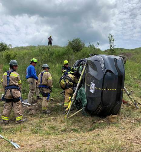 Image of crashed Ford Mustang Mach-E courtesy of IIHS