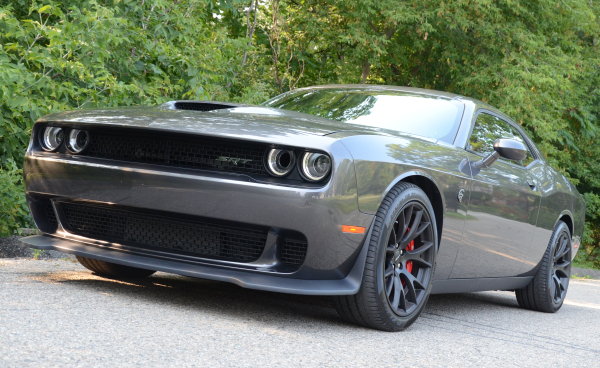 Watch the Hellcat Challenger Dash to 60 in Under 4 Seconds | Torque News