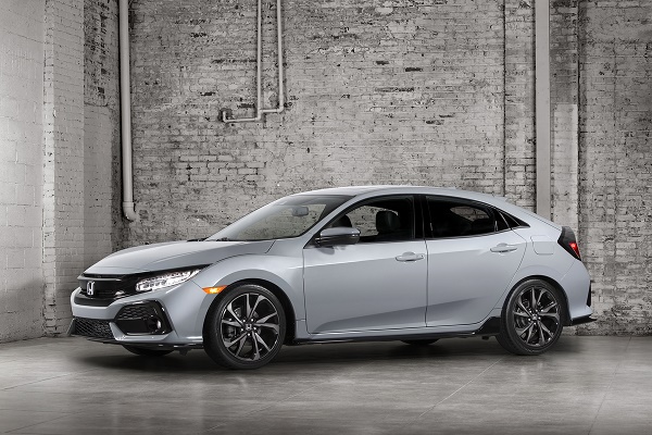 2017_Honda_Civic_Hatchback