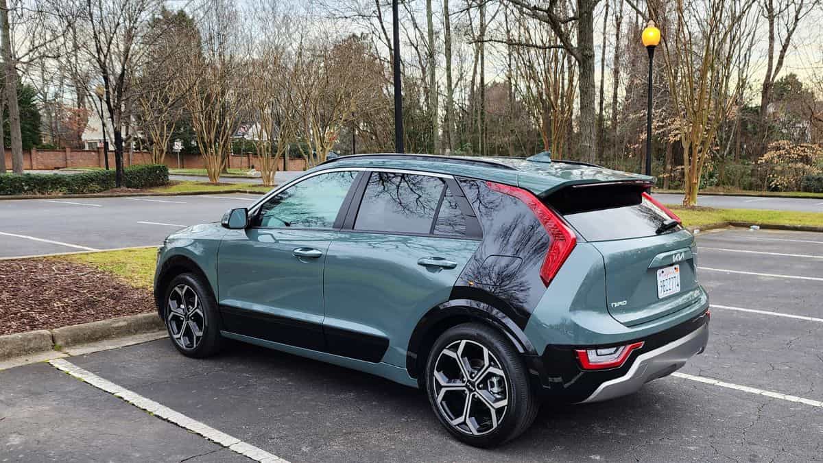 2023 Kia Niro Review, Pricing, & Pictures