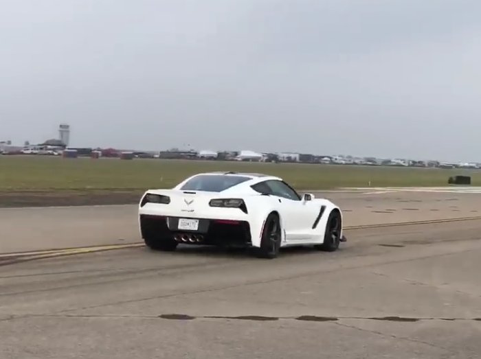 2019 Corvette ZR1 Tops 190 in a Standing Mile | Torque News