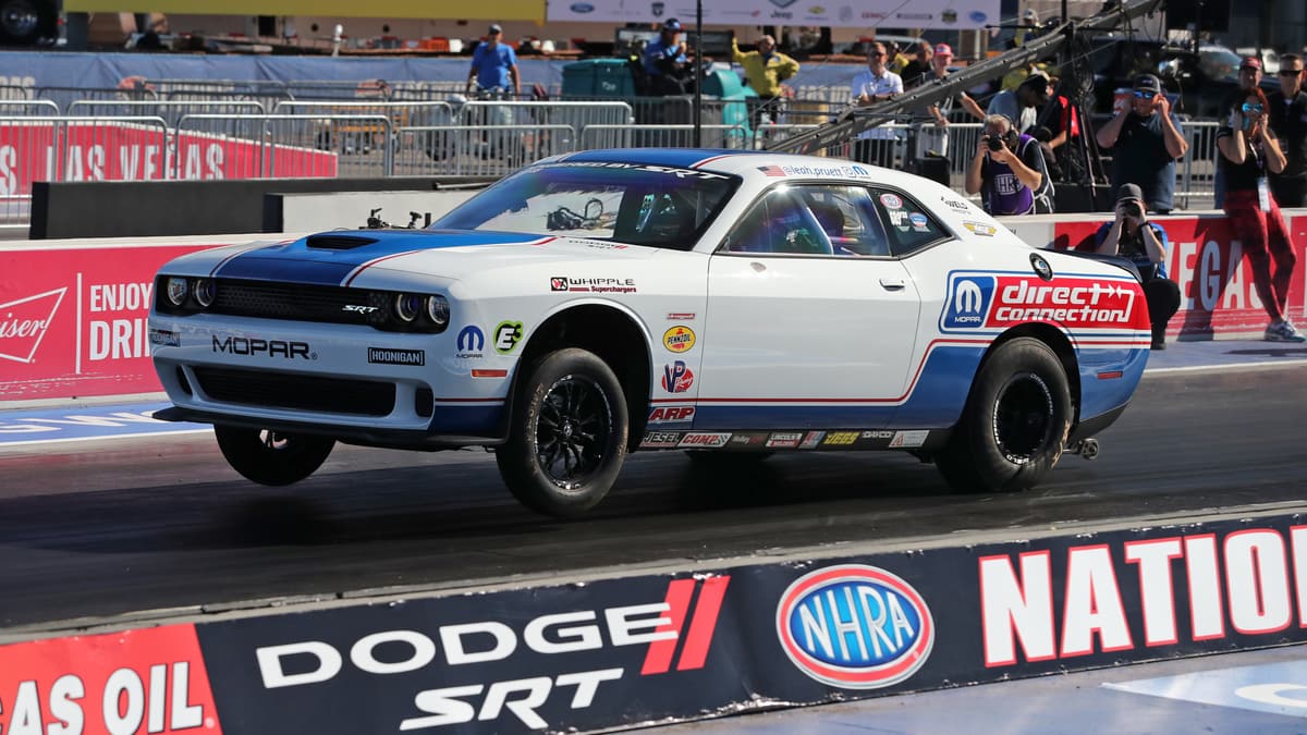 dodge-offers-drivers-big-incentives-to-race-torque-news