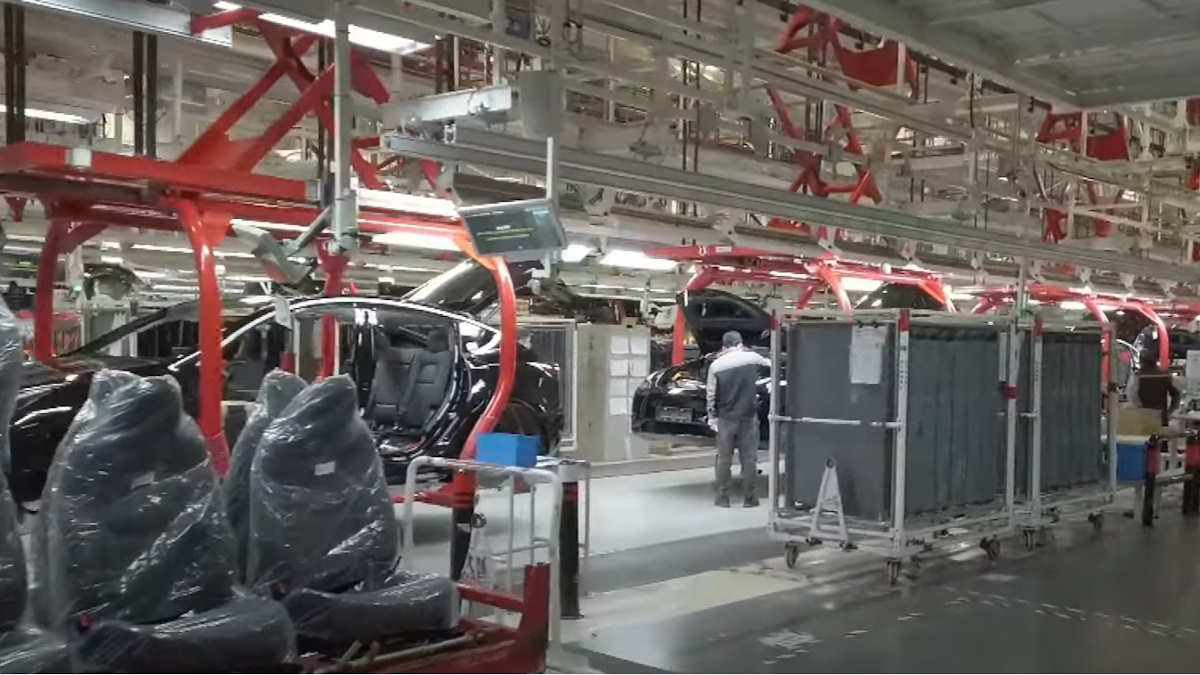 Heated Debate Rages On Trying To Predict Tesla's 2025 Deliveries Who