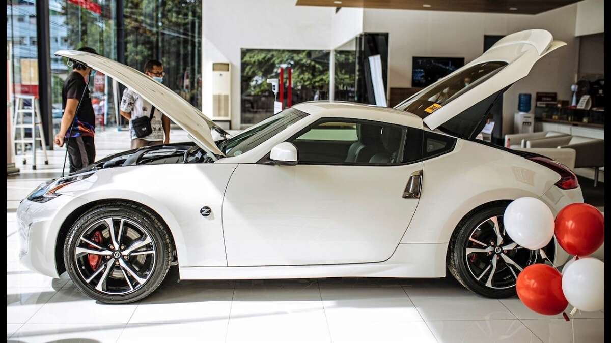 Beat Your Dealership by Negotiating a Great Used Car Deal This Summer