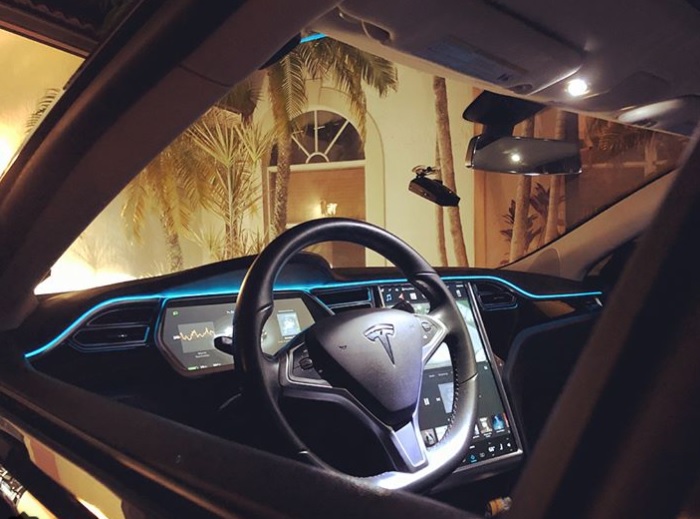 Tesla Model S Ambient Lights Turn This Tesla Into Something