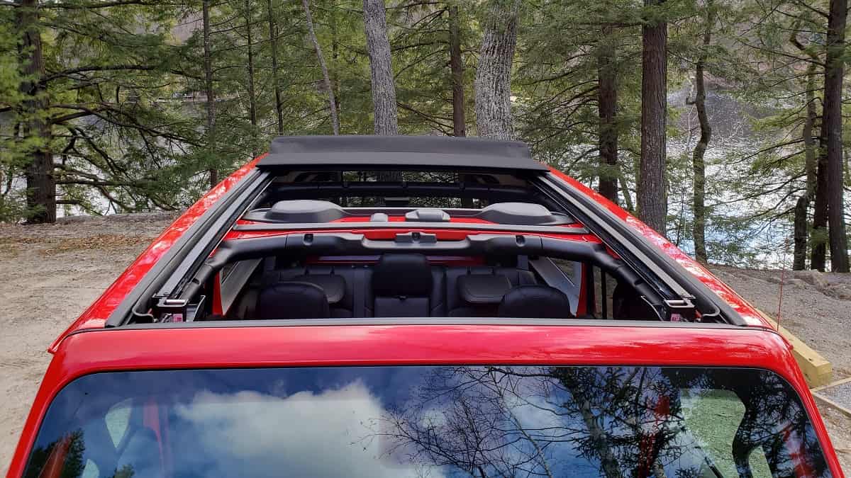 Jeep's Sky One-Touch Power-Top Roof Is The Ideal Convertible Design |  Torque News