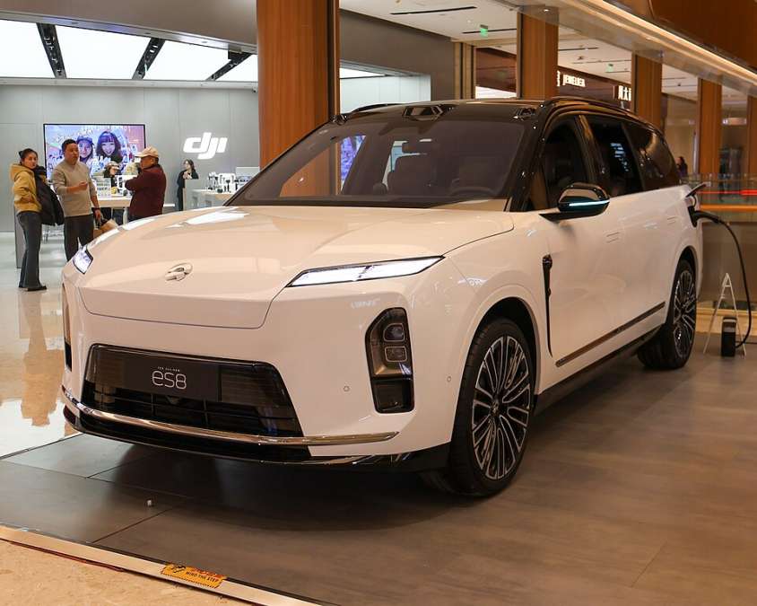 Third-generation Nio ES8