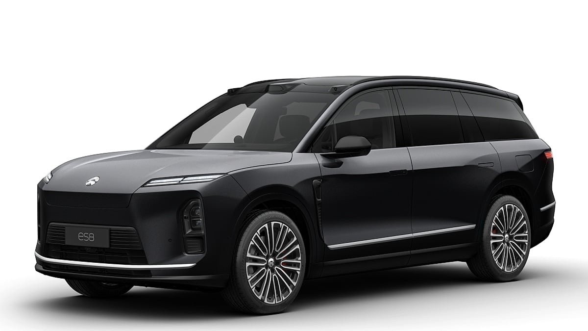 Sleek black NIO ES8 luxury SUV