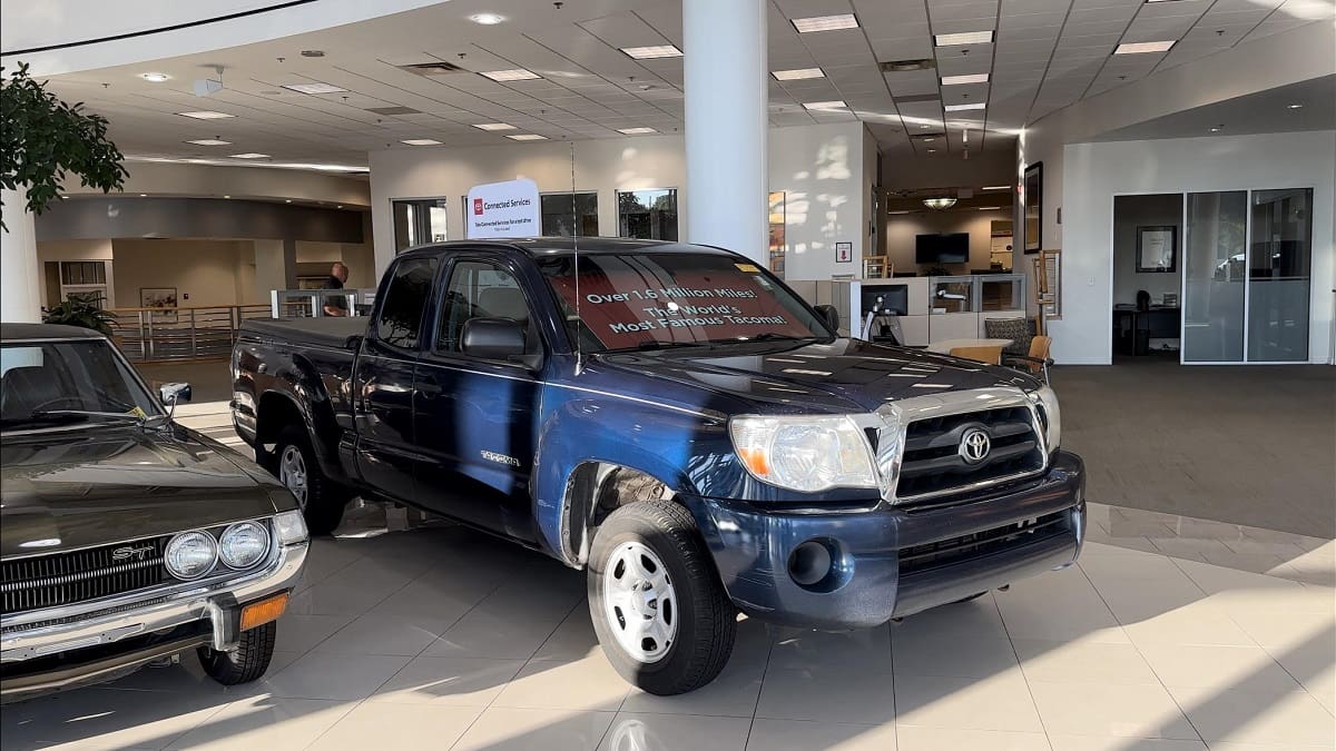 2008 Toyota Tacoma Access Cab, blue, front end