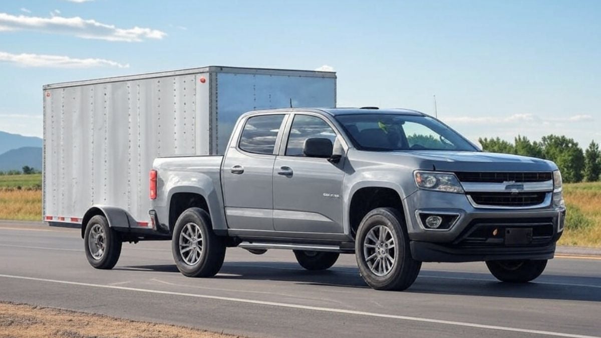 2016 Chevy Colorado pulling a trailer