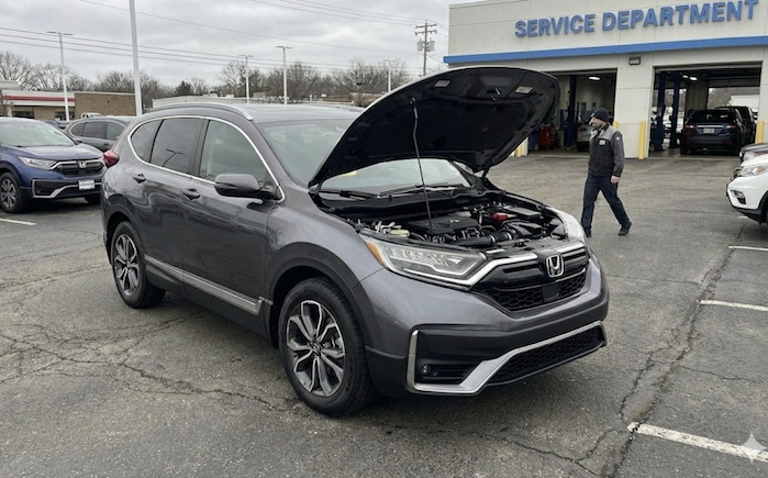 2022 Honda CR-V at the dealer's service department