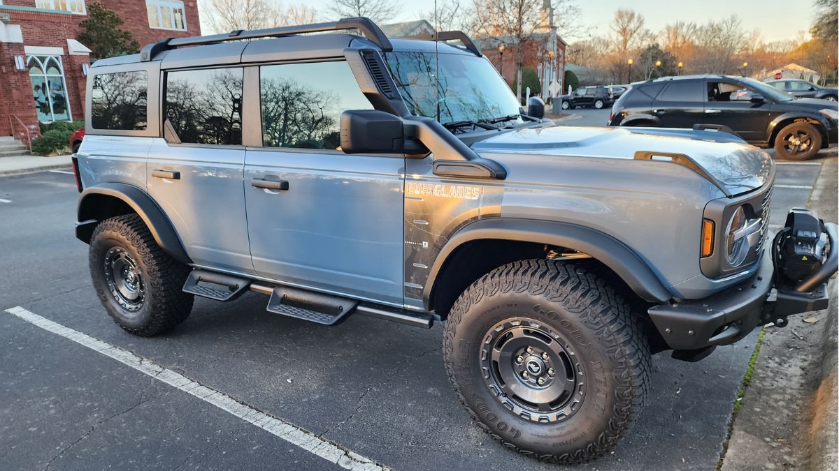 2023 Ford Bronco Everglades Review: exterior