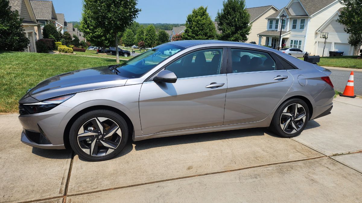 2023 Hyundai Elantra Hybrid Review, exterior