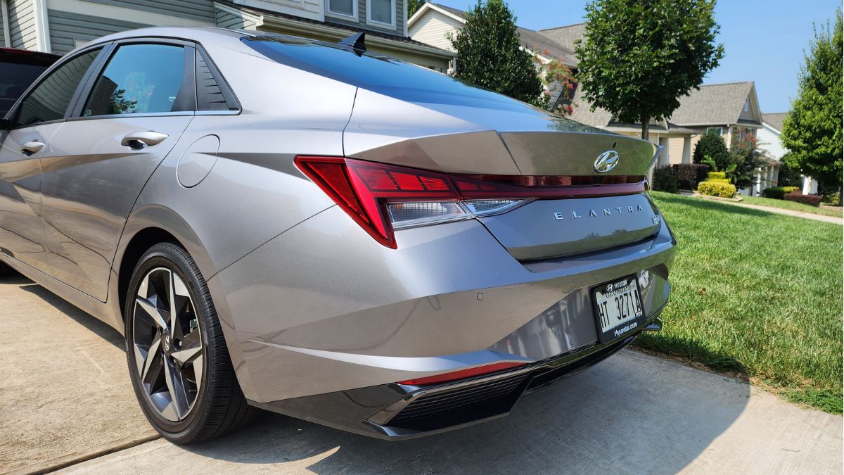 2023 Hyundai Elantra Hybrid Review, exterior back