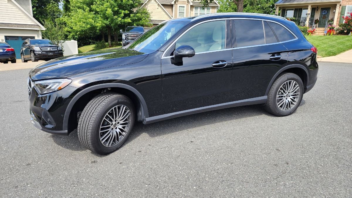 2023 Mercedes GLC 300 SUV Review, exterior design, side view