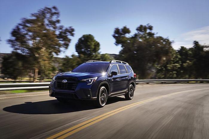 2023 Subaru Ascent gets top safety scores from KBB
